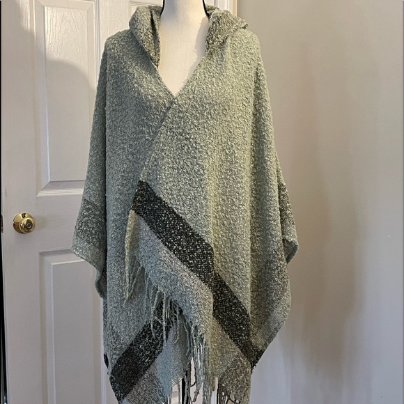 Simply Noelle Sweaters - Hooded Poncho